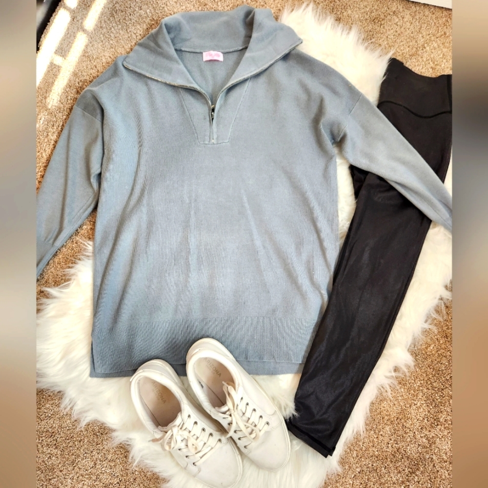 Light blue Pink Lily tunic sweater